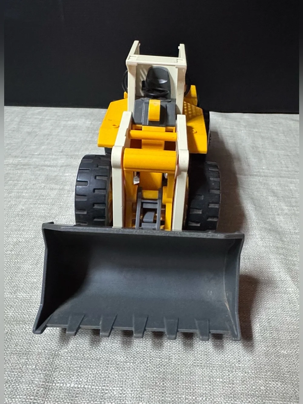 Conveyor with Mini Excavator